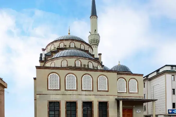 İstanbul Üsküdar Ahmet Çetinsaya Cami kapak görseli