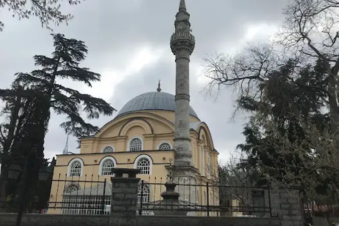 İstanbul Üsküdar Altunizade Cami - Altunizade İsmail Zühtü Paşa Cami kapak görseli