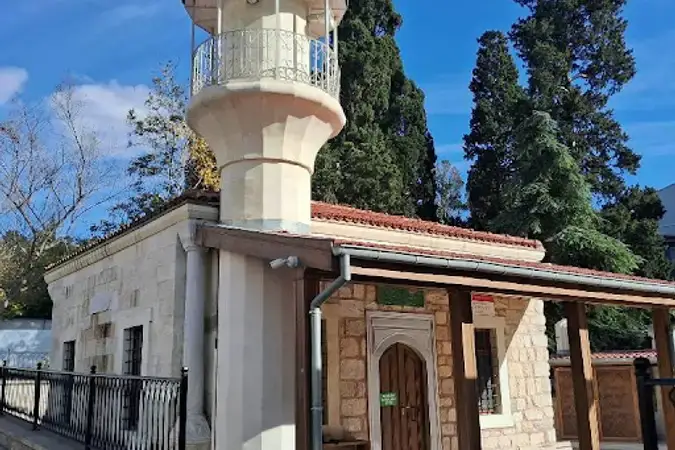 İstanbul Üsküdar Fevziyehatun Cami kapak görseli