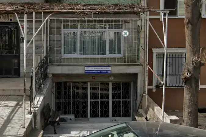 İstanbul Üsküdar İcadiye Hacıosmanoğulları Yeraltı Cami kapak görseli