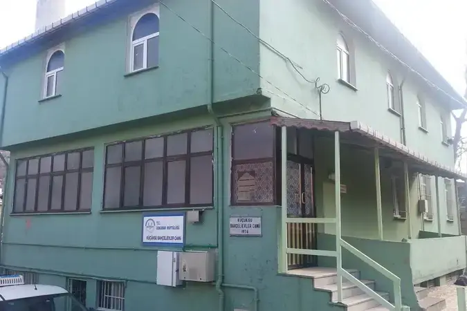 İstanbul Üsküdar Küçüksu Bahçelievler Cami kapak görseli