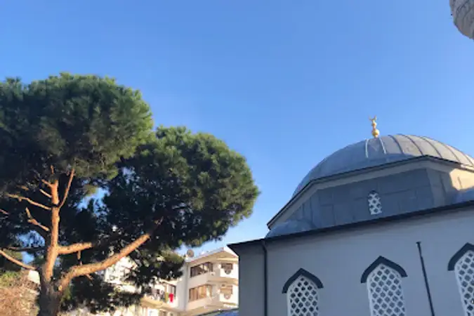 İstanbul Üsküdar Kuzguncuk Cami kapak görseli