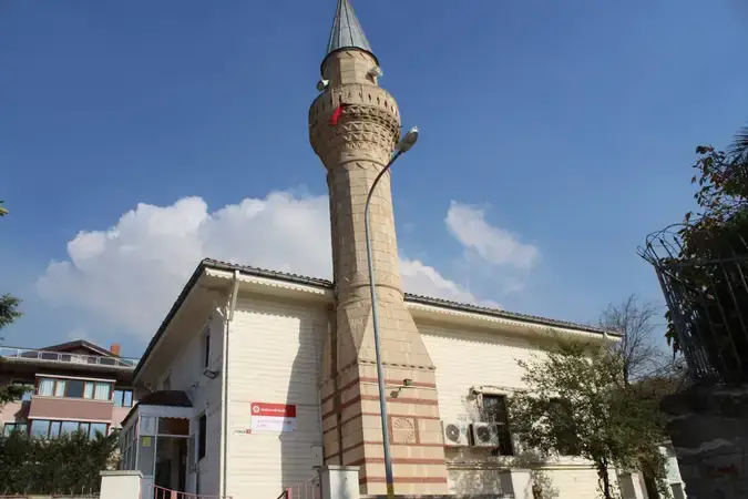 İstanbul Üsküdar Kısıklı Selami Efendi Cami kapak görseli