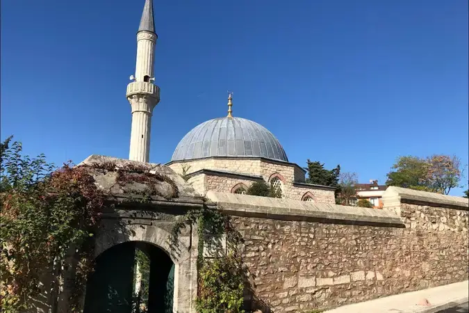 İstanbul Üsküdar Validei Atik Cami kapak görseli