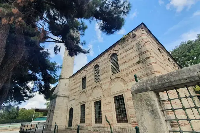 İstanbul Zeytinburnu Takkeci İbrahim Çavuş Cami kapak görseli