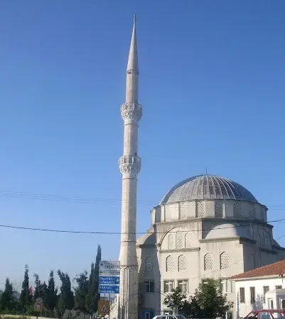 İstanbul Arnavutköy Baklalı Hz. Osman Cami kapak görseli
