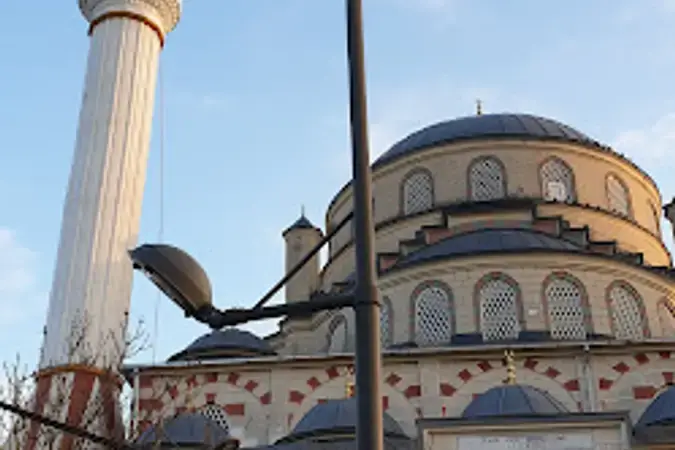 İstanbul Arnavutköy Çilingir Köyü Merkez Cami kapak görseli