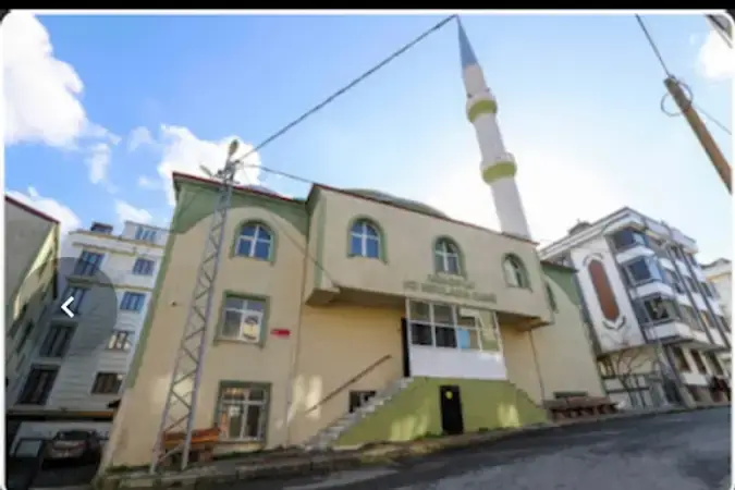 İstanbul Arnavutköy Hz. Mevlana Cami kapak görseli