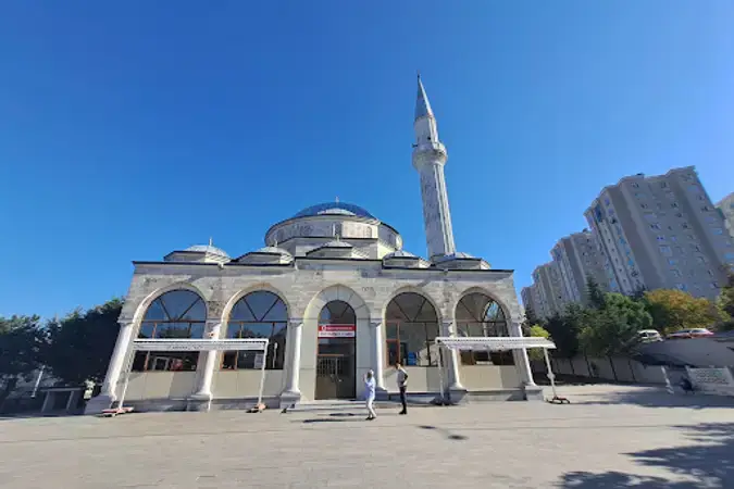 İstanbul Arnavutköy Hz. Hamza Cami kapak görseli