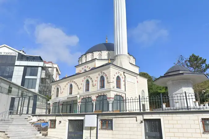 İstanbul Arnavutköy Halilurrahman Cami kapak görseli