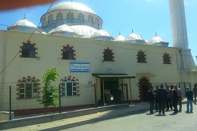 İstanbul Arnavutköy Sancak Cami kapak görseli