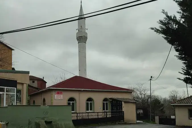 İstanbul Arnavutköy Çiçekli Cami kapak görseli