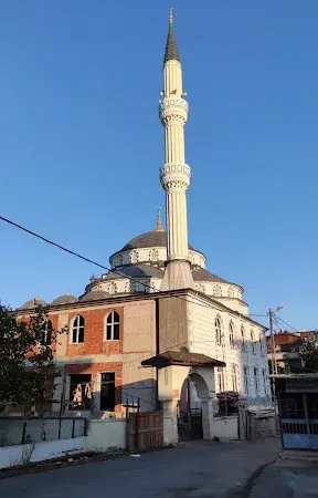 İstanbul Ataşehir Esatpaşa Hacılar Cami kapak görseli