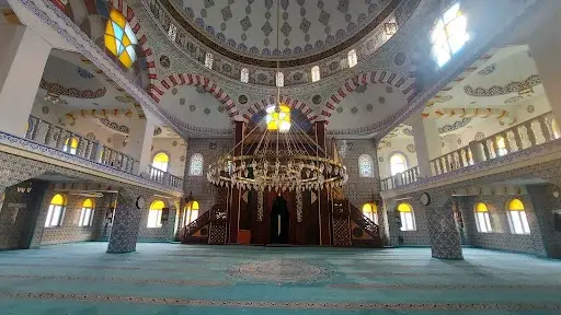 İstanbul Ataşehir Ferhatpaşa Merkez Cami kapak görseli