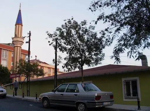 İstanbul Ataşehir İlknur Cami kapak görseli