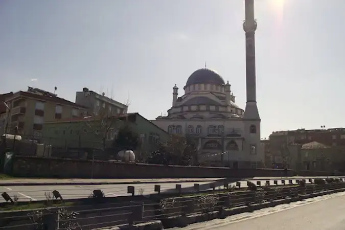 İstanbul Bağcılar Yavuz Selim Cami kapak görseli