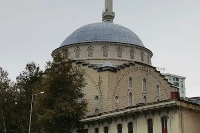 İstanbul Bağcılar Yed'i Beyza Zeliha Hatun Cami kapak görseli