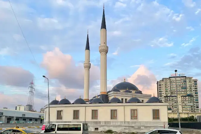 İstanbul Bağcılar Abdurrahim Çağırıcı Cami kapak görseli