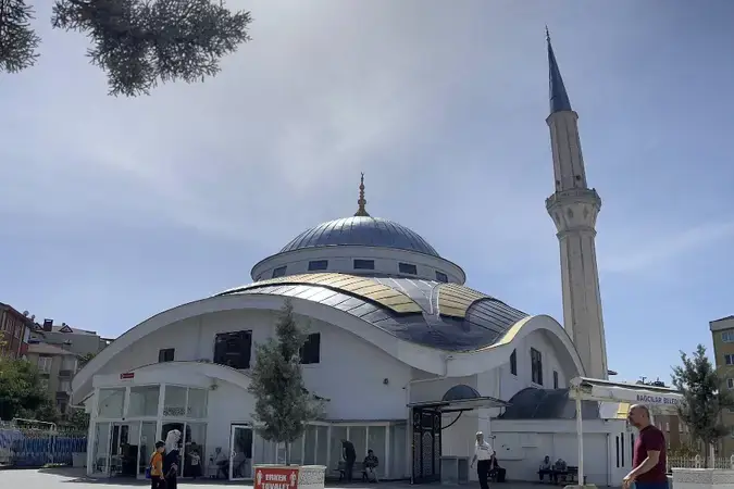 İstanbul Bağcılar Fahreddin Paşa Cami kapak görseli