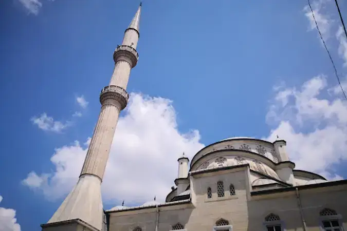 İstanbul Bağcılar Gönenli Mehmet Efendi Cami kapak görseli