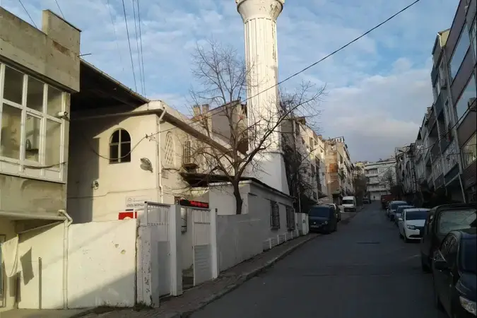 İstanbul Bağcılar Güneşli Hatioğlu Cami kapak görseli