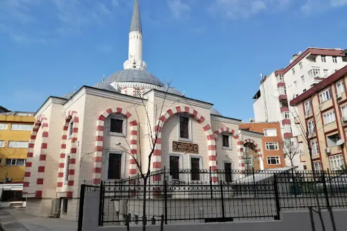 İstanbul Bağcılar Hira Nur Cami kapak görseli