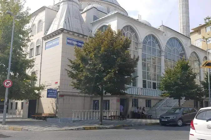 İstanbul Bağcılar Hz.osman-i Zinnureyn Cami kapak görseli