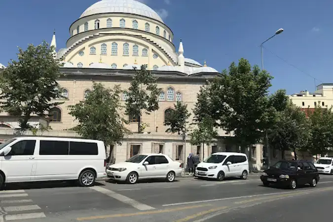 İstanbul Bağcılar HZ.Ebubekir Cami kapak görseli