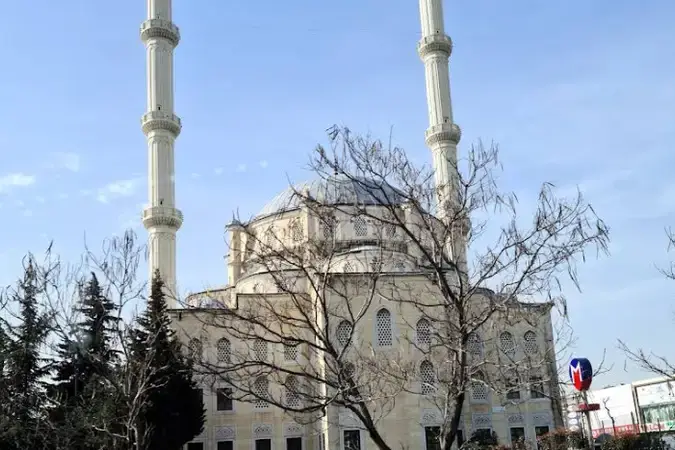 İstanbul Bağcılar İstoç Cami kapak görseli