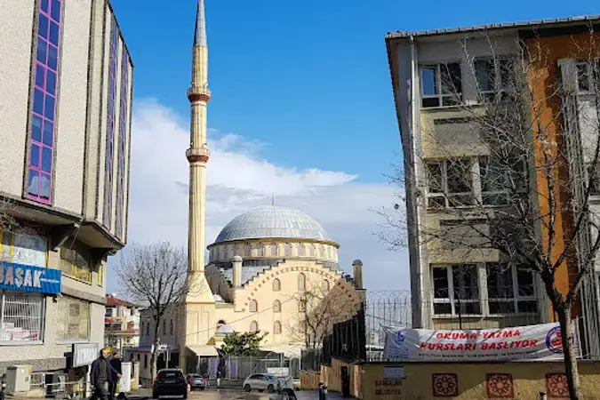 İstanbul Bağcılar Kirazlı Merkez Cami kapak görseli