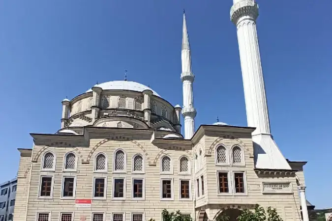 İstanbul Bağcılar Oto Center Cami kapak görseli
