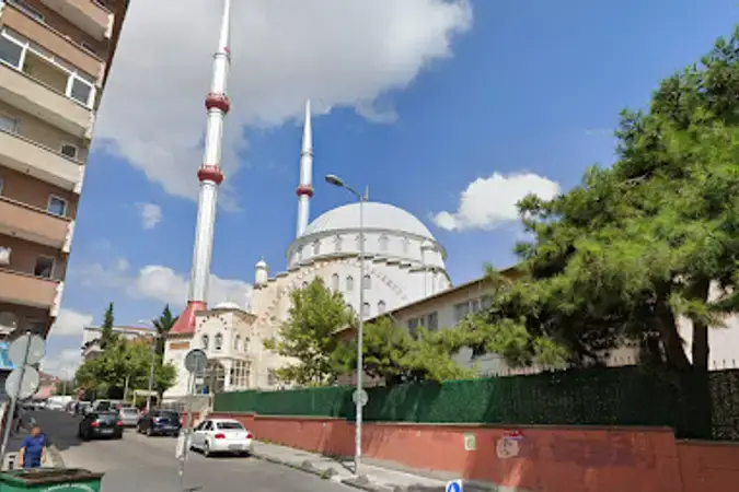 İstanbul Bahçelievler Kocasinan Merkez Cami kapak görseli