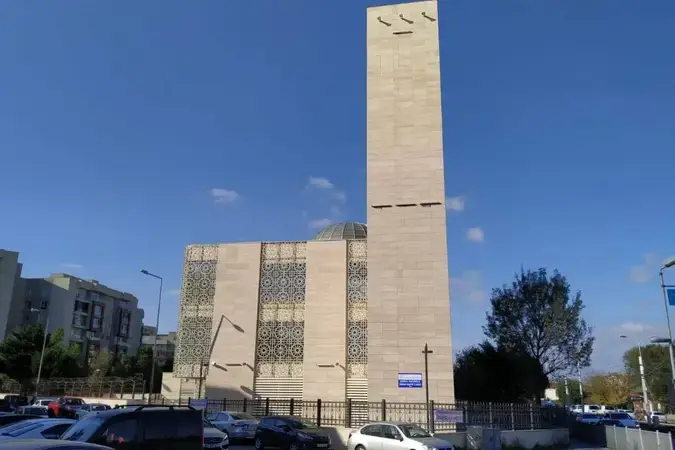 İstanbul Bahçelievler Kemal Hasoğlu İmam Hatip Cami kapak görseli