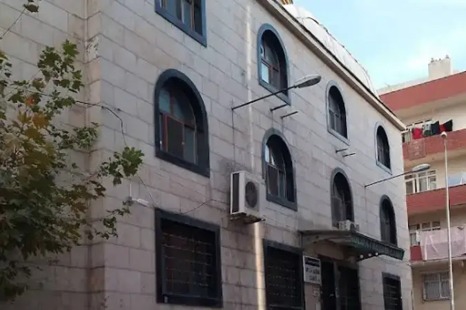 İstanbul Bahçelievler Hülafa-i Raşidin Cami kapak görseli