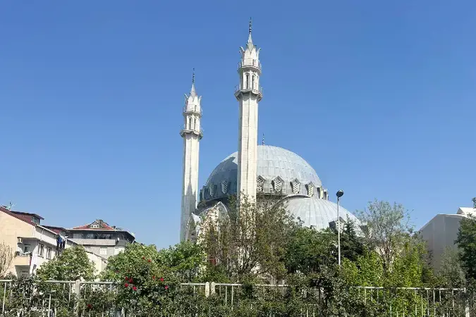 İstanbul Bahçelievler Mimarsinan Cami kapak görseli
