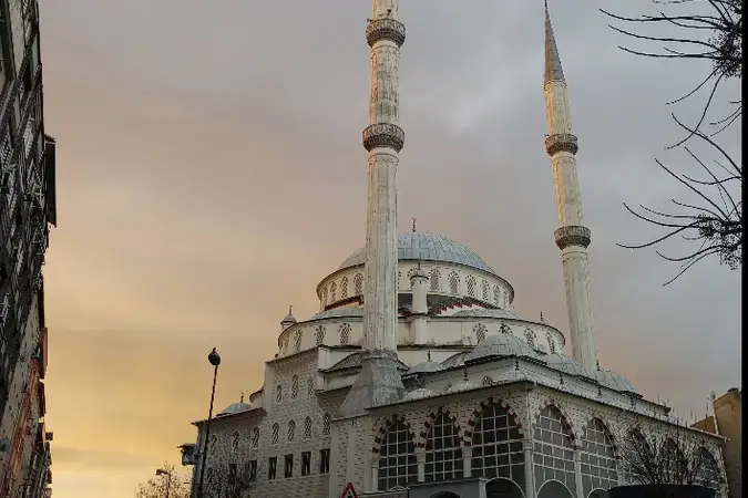 İstanbul Bahçelievler Yenibosna Bilali Habeşi Cami kapak görseli