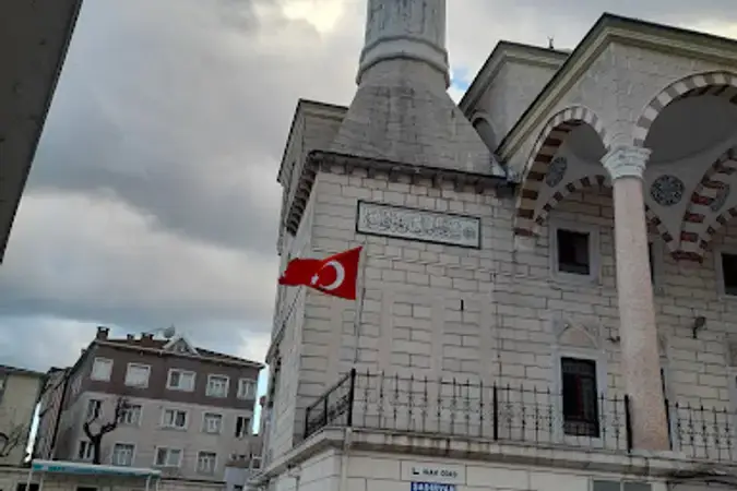 İstanbul Bahçelievler Yenibosna Kuba Cami kapak görseli
