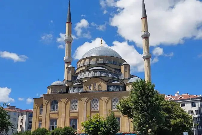İstanbul Bahçelievler Yıldız Zühre Cami kapak görseli