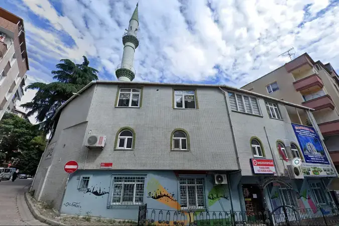 İstanbul Bahçelievler Yunus Emre Cami kapak görseli