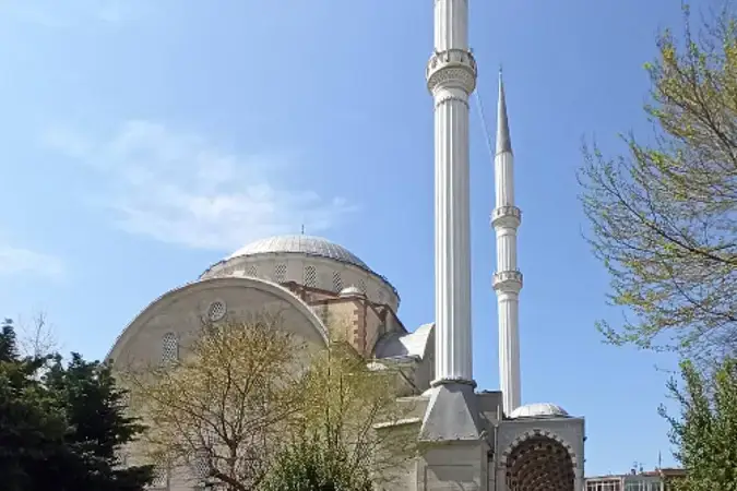 İstanbul Bakırköy Yenimahalle Cami kapak görseli