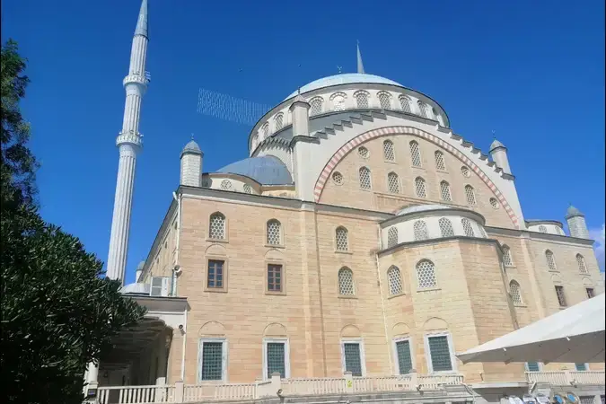İstanbul Bakırköy Ataköy Ömer Duruk Cami kapak görseli