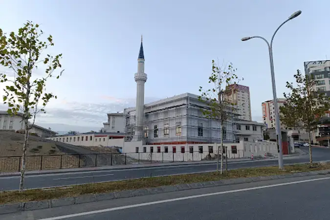 İstanbul Başakşehir Mustafa-cumali Alper Cami kapak görseli