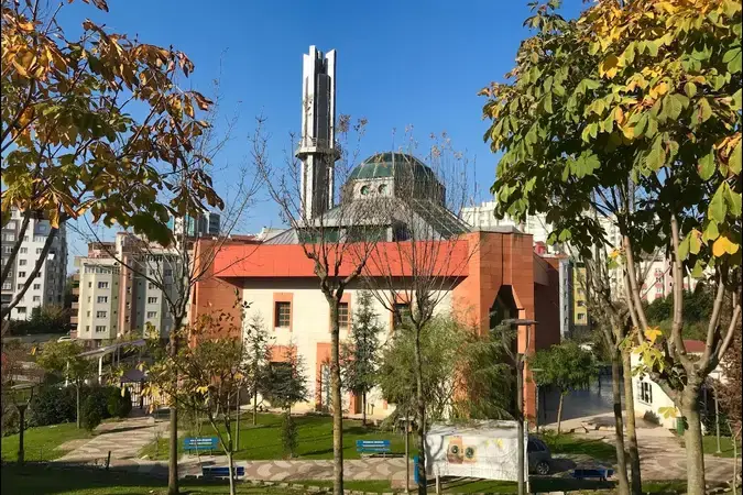 İstanbul Başakşehir Mahmud Esad Coşan Cami kapak görseli