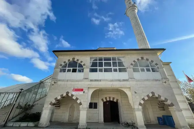 İstanbul Başakşehir Mehmet Şükrü Paşa Cami kapak görseli