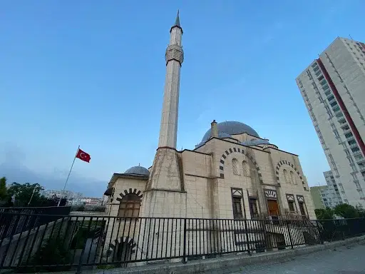İstanbul Başakşehir Abdülhamid Han Cami kapak görseli
