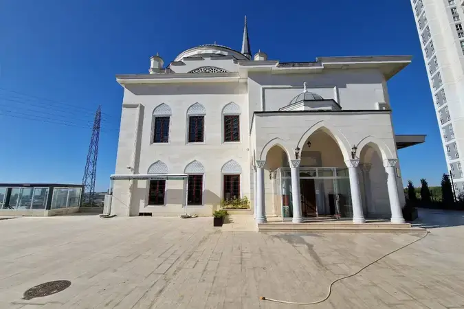İstanbul Başakşehir Hz. Hamza Cami kapak görseli