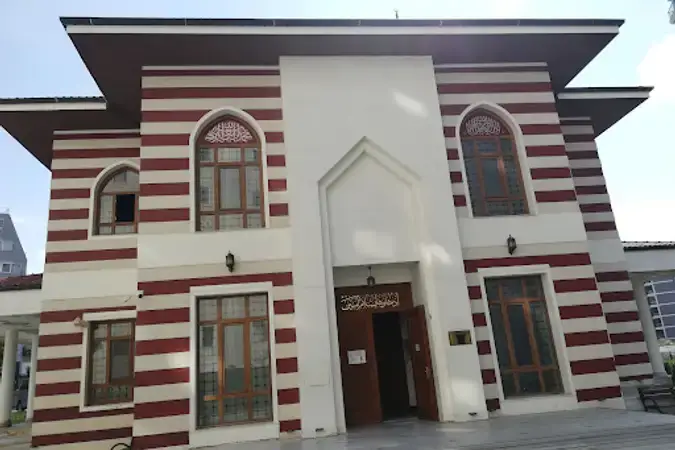 İstanbul Başakşehir Hayrettin Atmaca Cami kapak görseli