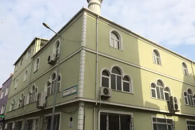 İstanbul Bayrampaşa Çarşılı Tuna Cami kapak görseli