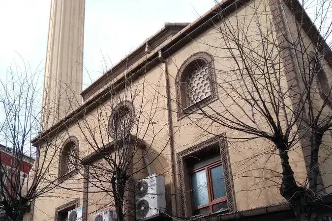 İstanbul Bayrampaşa Hayırseverler Cami kapak görseli