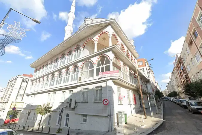 İstanbul Bayrampaşa Kartaltepe Çifteşerefeli Cami kapak görseli